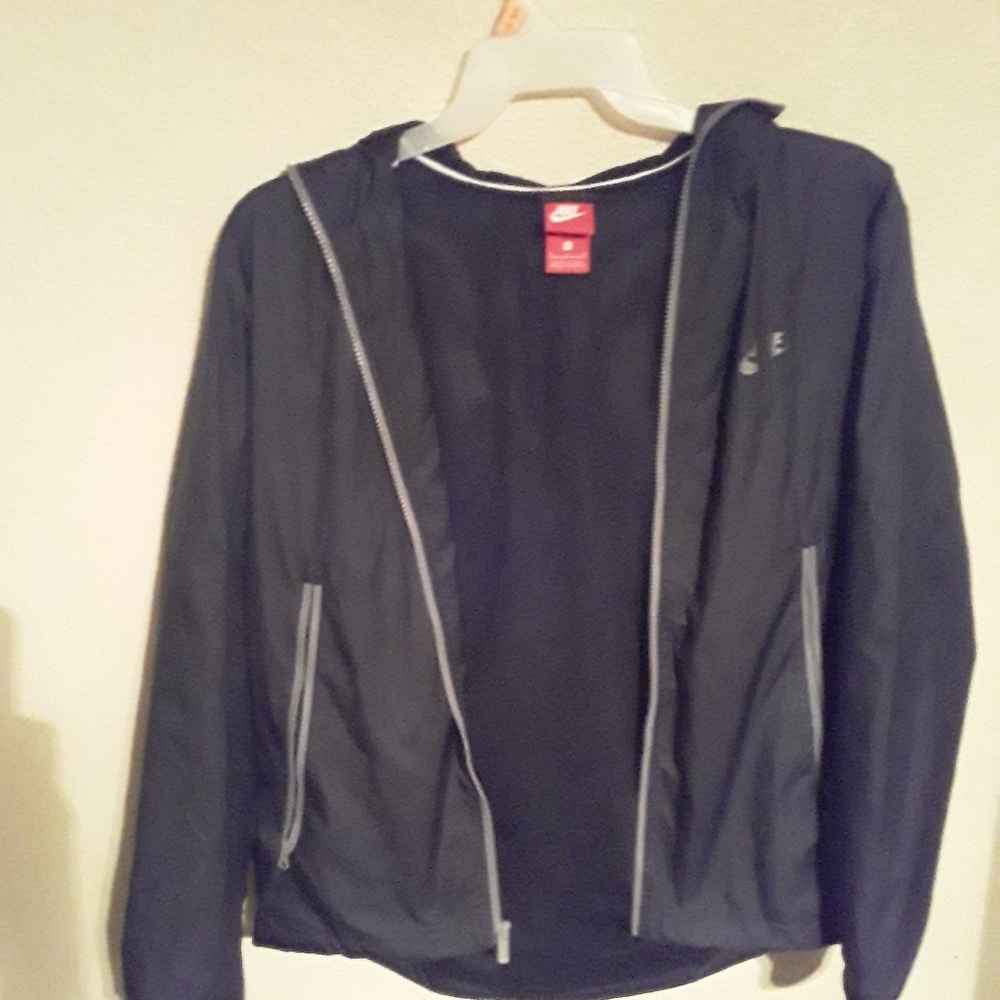 Nike windbreaker